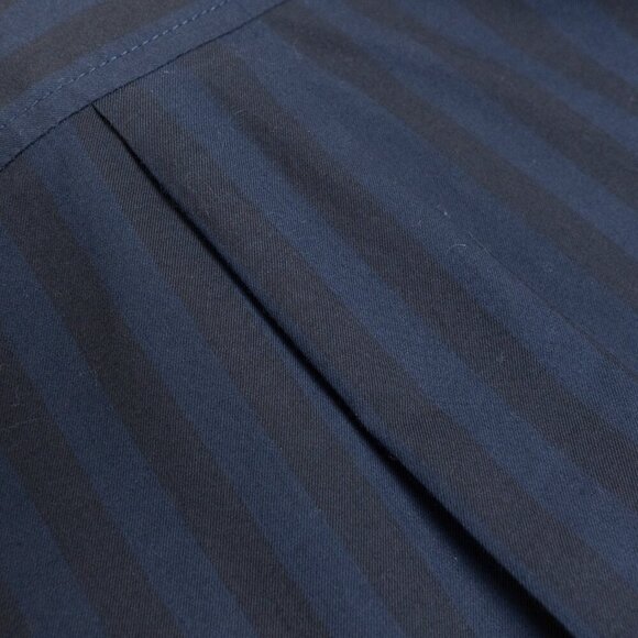 Everlane The Must-Have Shirt in Silky Cotton Navy Black Striped Relaxed Fit - Picture 11 of 14